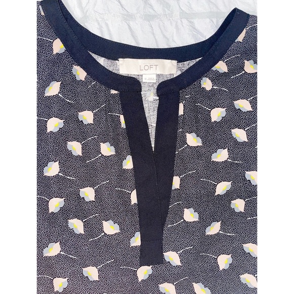 Loft v-neck top - Picture 3 of 3